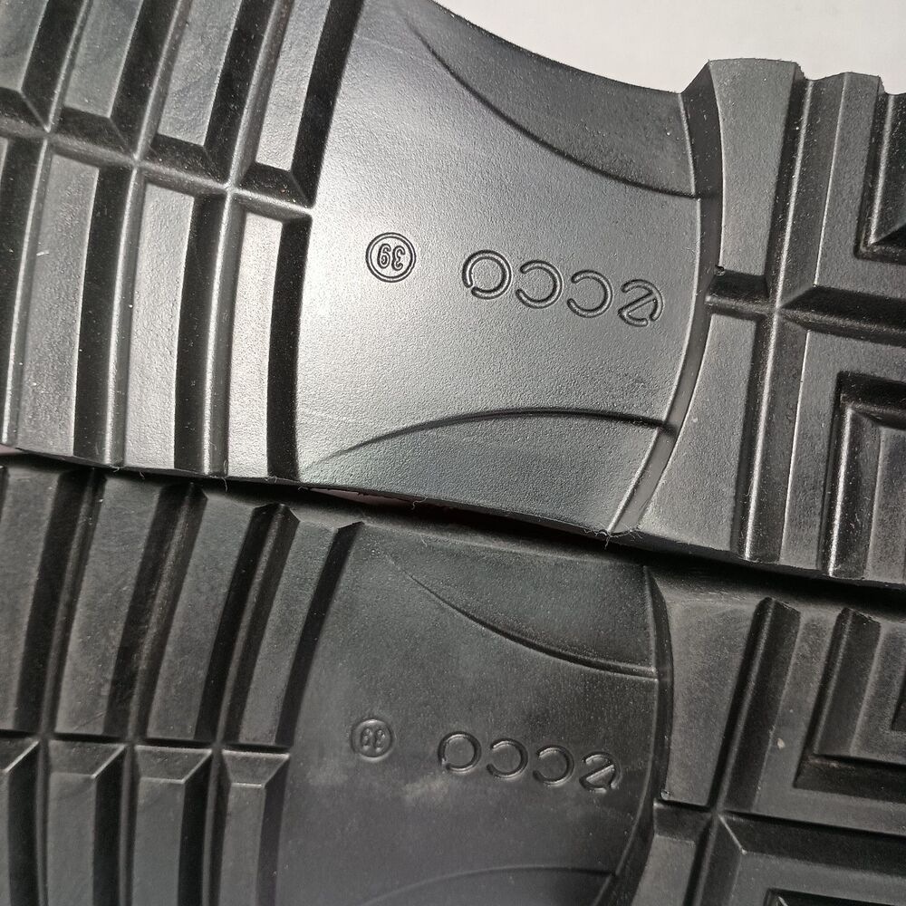 Ecco Red Ankle Boots - Picture 16 of 16
